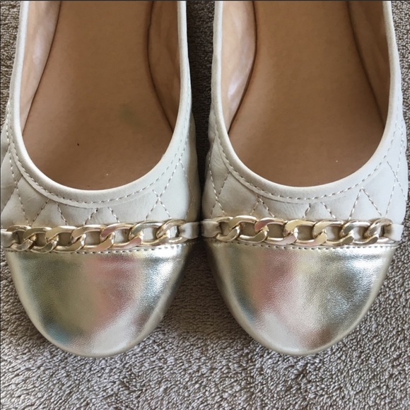 WI-FI Sand Toe Cap Flat - Picture 2 of 5